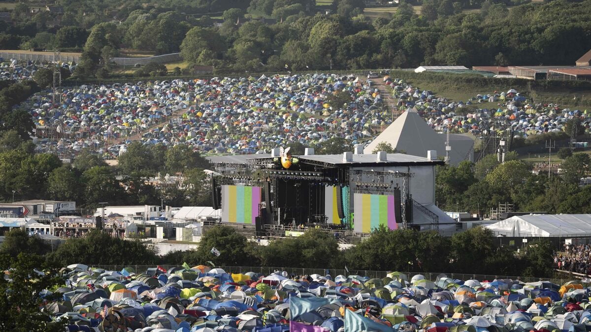 Glastonbury 2027 tickets sell out in 45 minutes