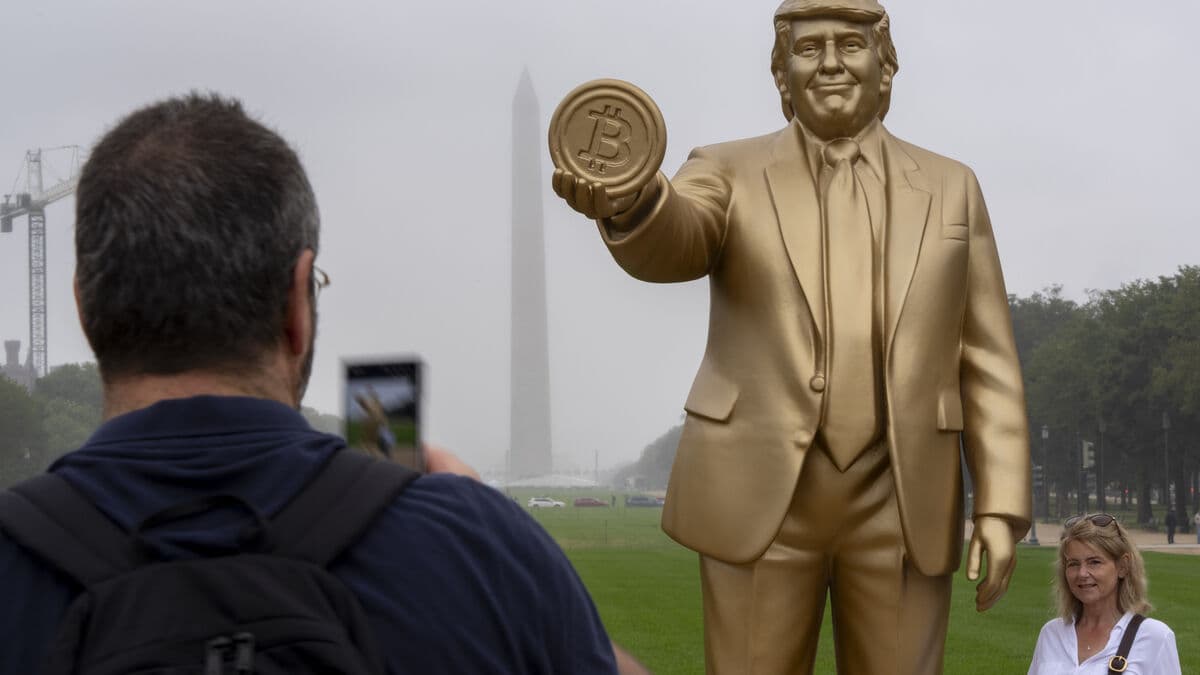 Bitcoin headed for worst month since 2022