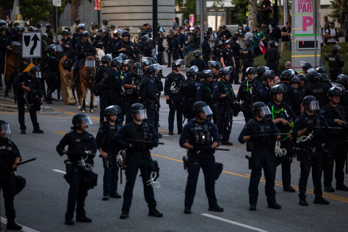 Mayors Urge End to Immigration Raids in Los Angeles Area