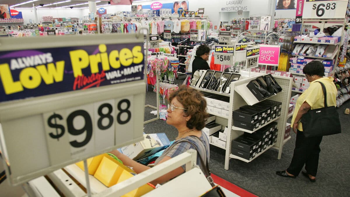 US inflation slightly lower in January