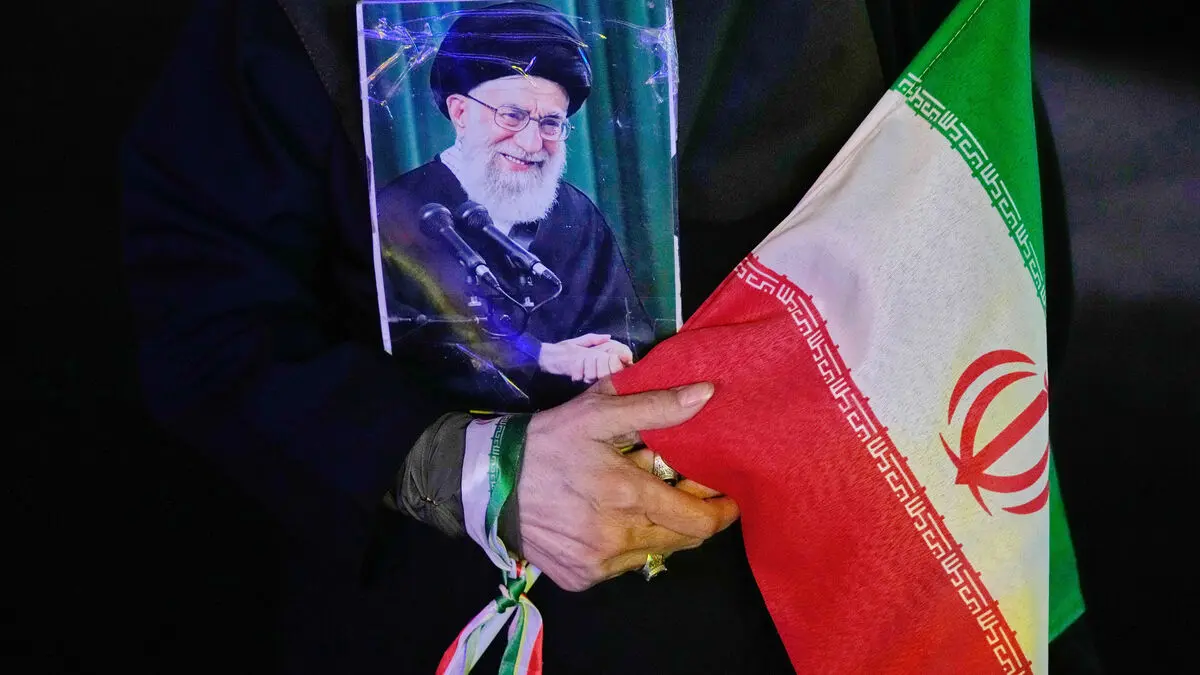 Three public holidays in Tehran as Khamenei is buried