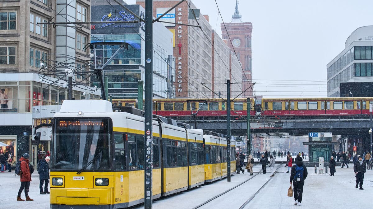 German inflation rises more than expected to 2.1 percent in January
