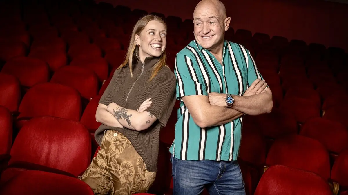 Us Swingers Between Us farce moves to Stockholm's Intiman theatre