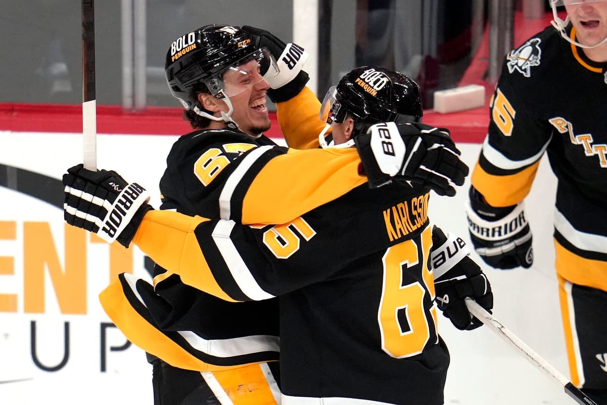 Rakell paves the way for Pittsburgh again