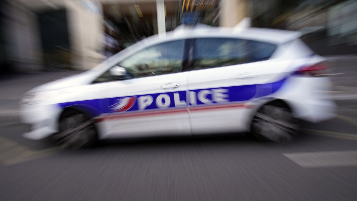 Driver hits pedestrian – critical injuries