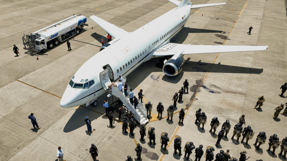 USA and Venezuela Conduct Prisoner Exchange