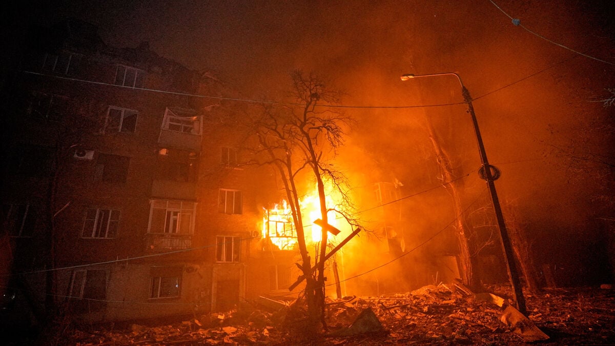 Woman in her 70s killed, 20 injured in Russian missile attack on Kryvyi Rih