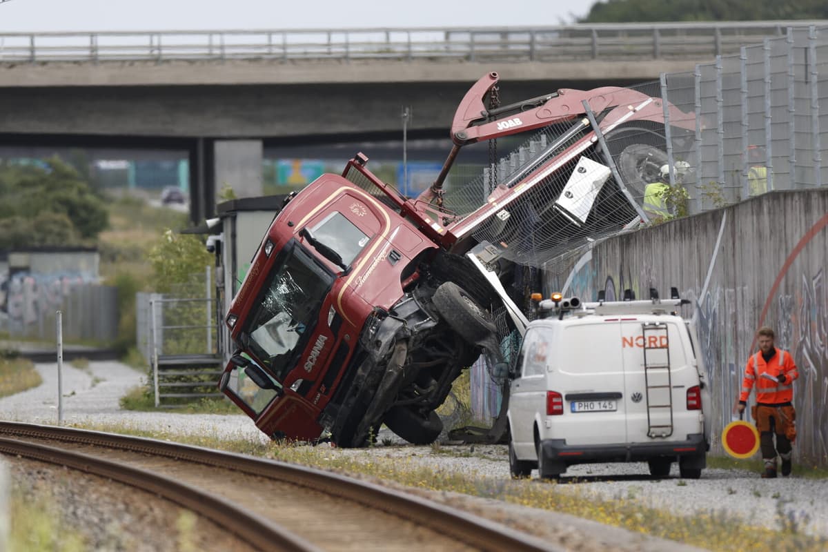 Truck Accident Disrupts Train Traffic Between Malmö and Copenhagen