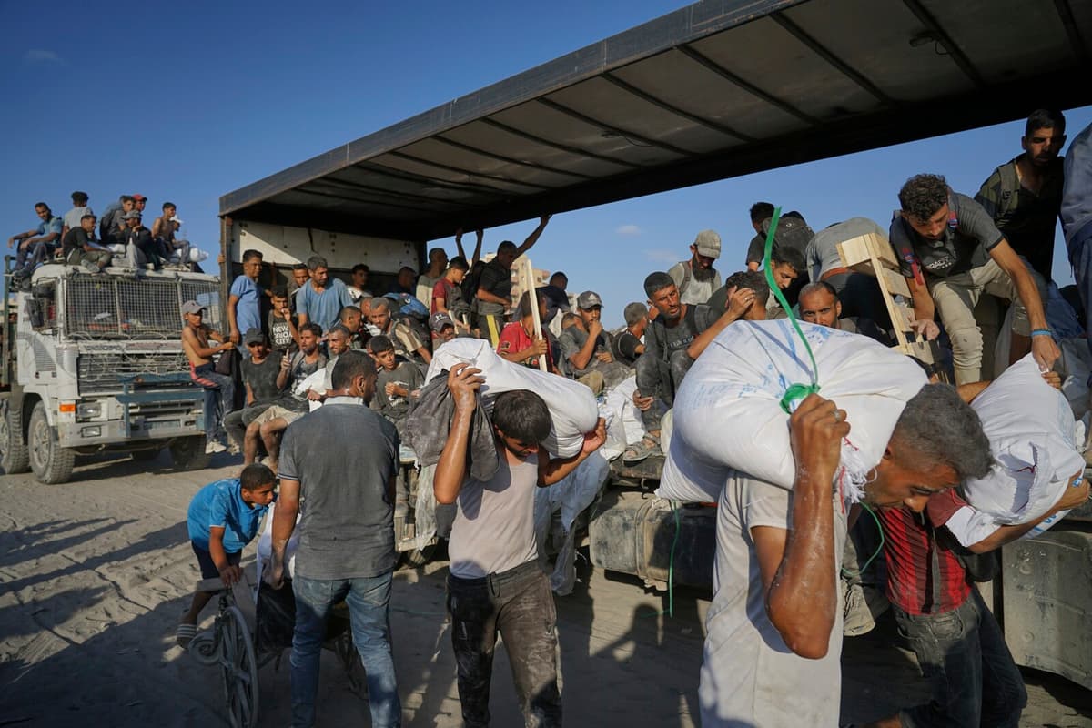 Food Aid Stalled at Gaza Border Amid Growing Hunger Crisis