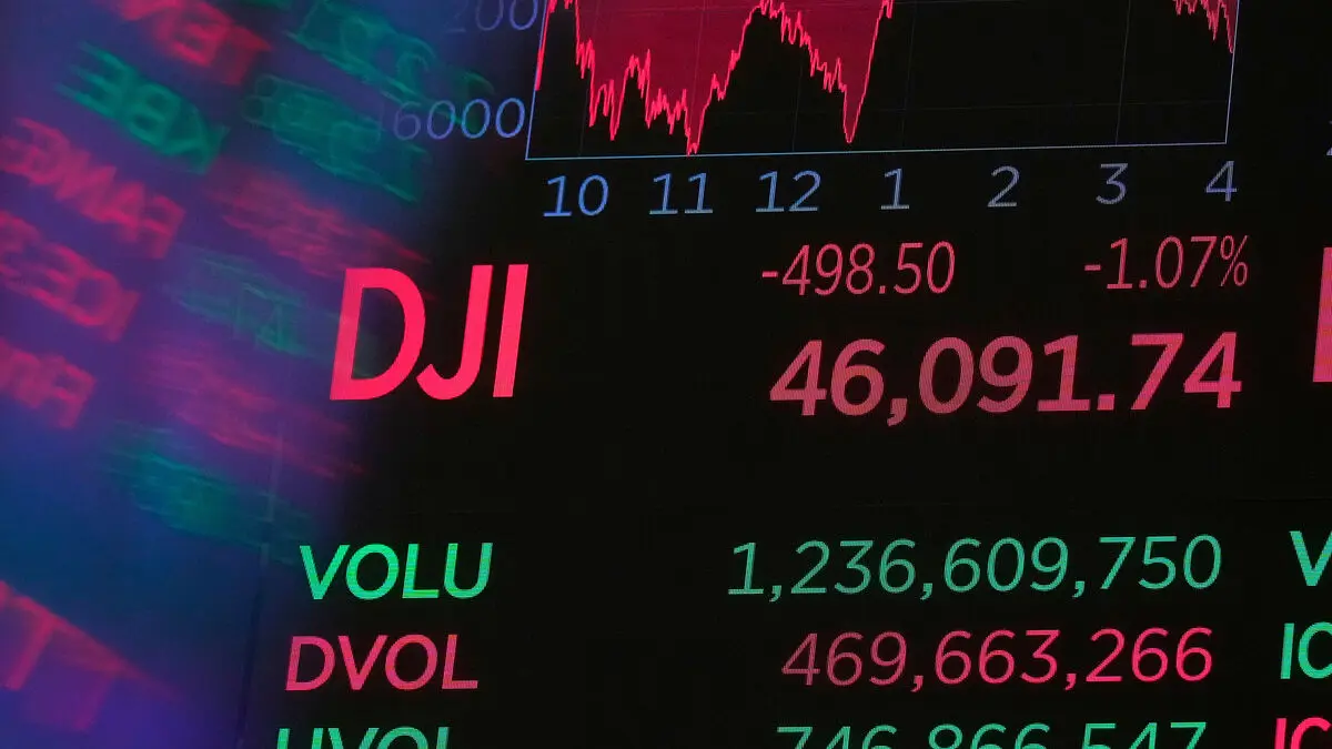 New York stock market closes in negative territory