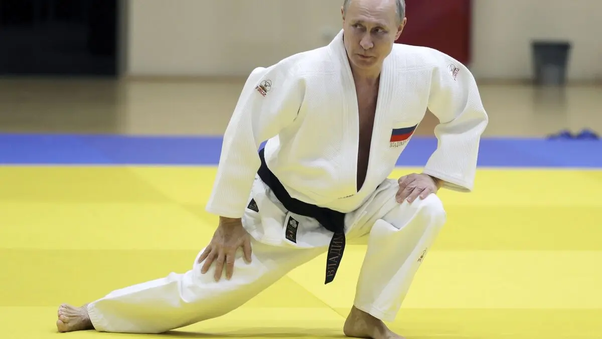 Russia back in Putin's favorite sport: "Sad"