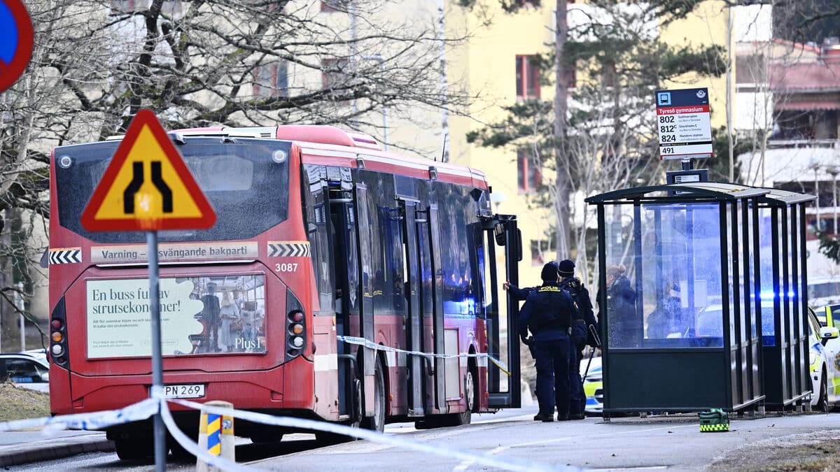 Shooting on bus at school
