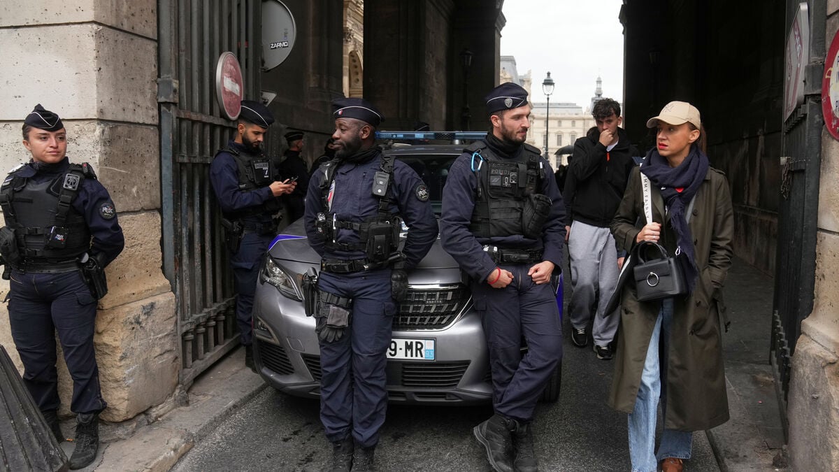Louvre Heist Sparks Urgent Hunt for Stolen Priceless Artifacts