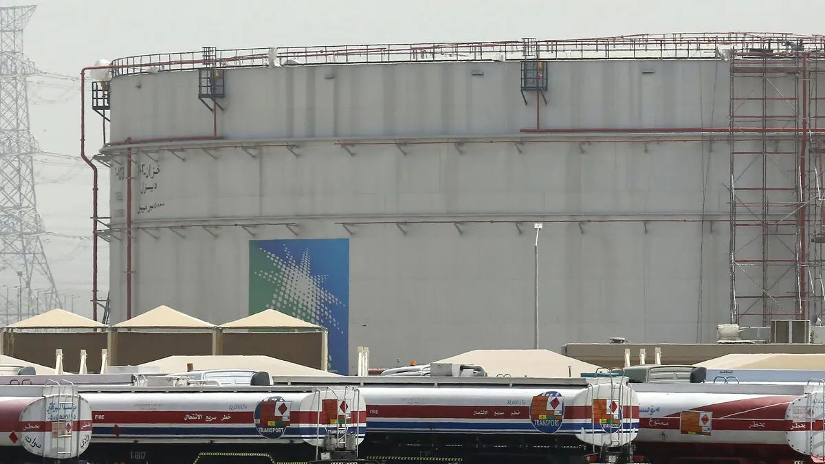Saudi Arabia offers rare oil discount as global supply recovers faster than expected