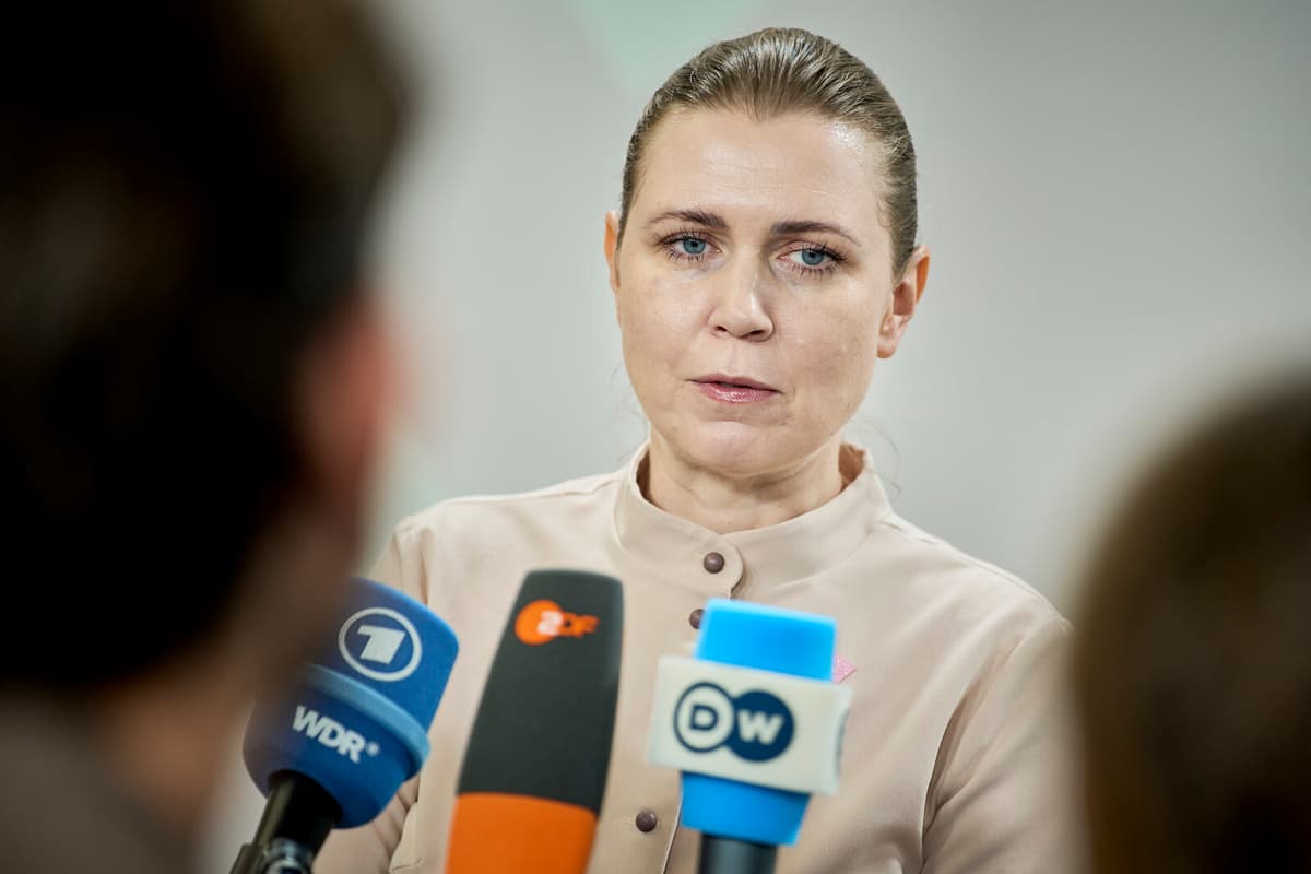 Lithuanian Defense Minister Criticizes Putin at EU Meeting