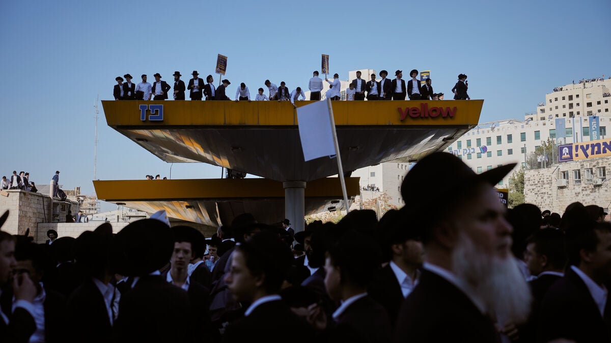 Massive ultra-Orthodox protests in Jerusalem