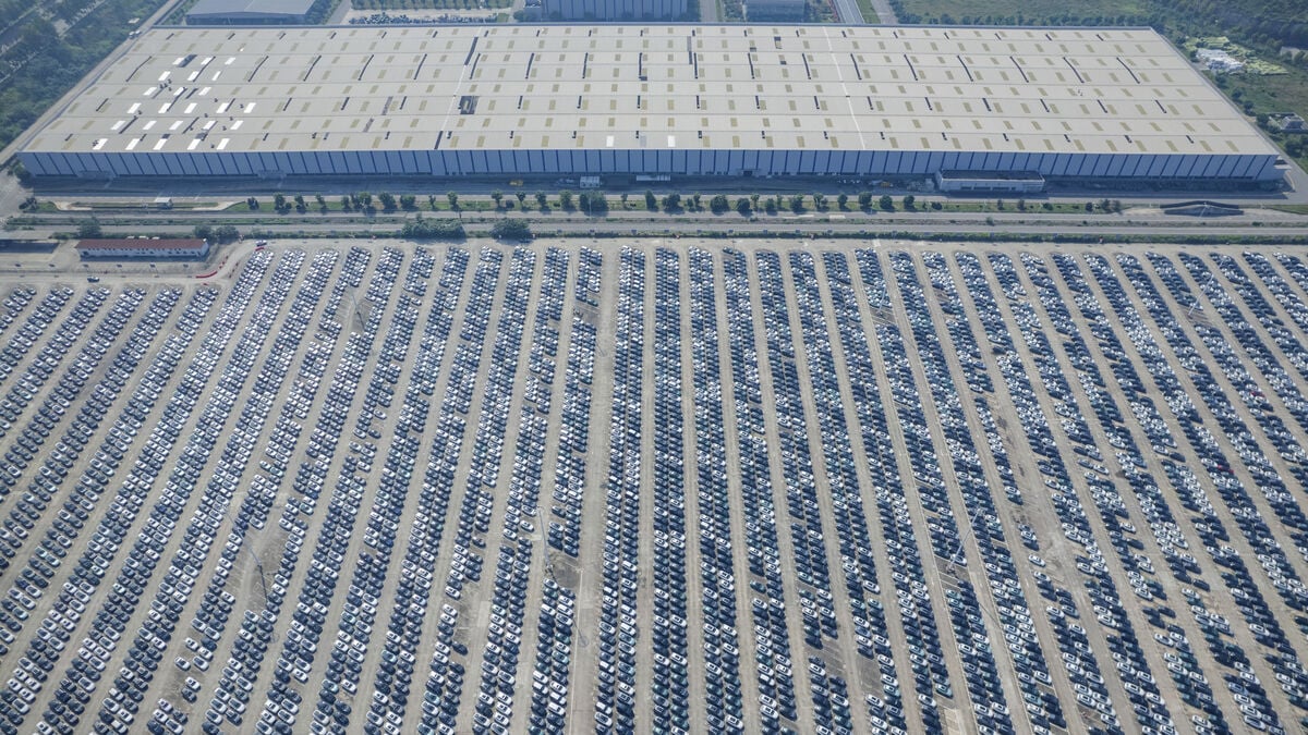 China’s exports jump 36% in September, putting record trade surplus in reach