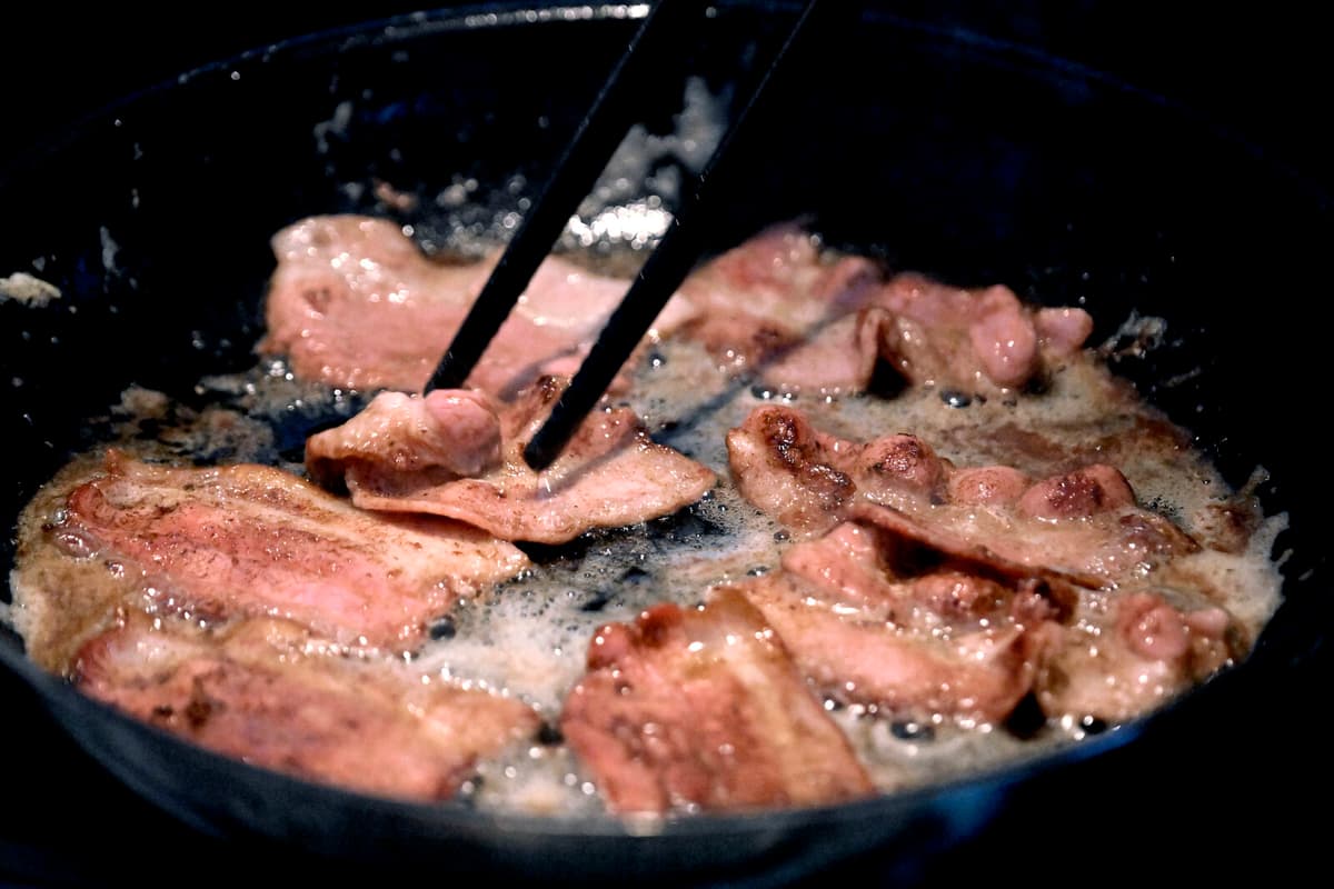 Green instead of pork is not discrimination