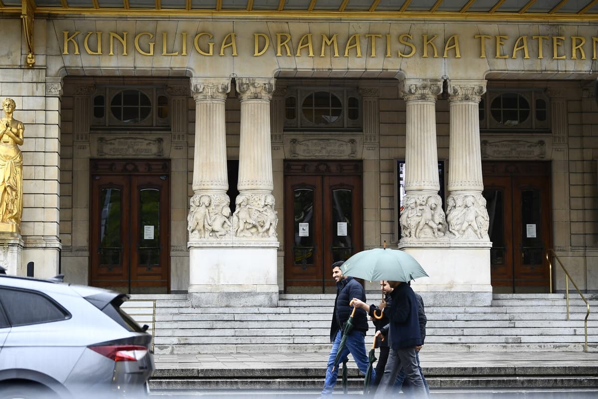 After Evacuation – Dramaten Opens Again