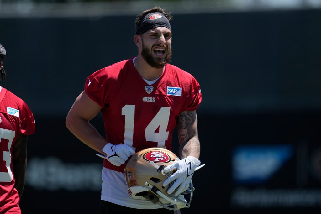 American Football Star Shot During Robbery Attempt