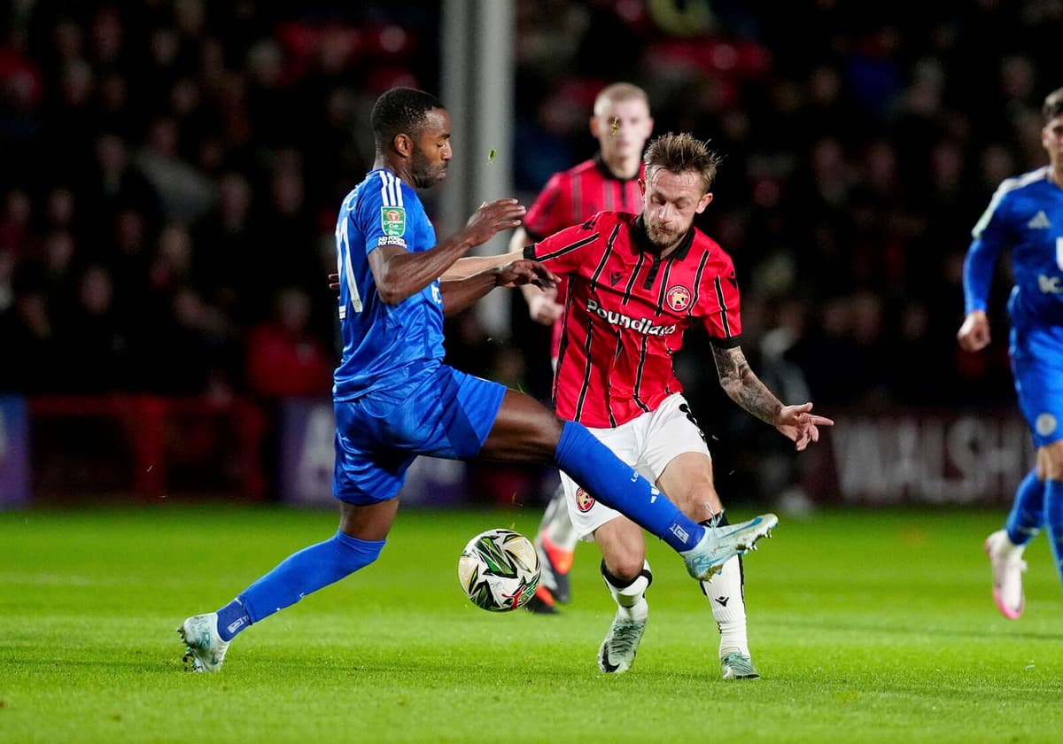 Walsall shook Leicester - fell on penalties