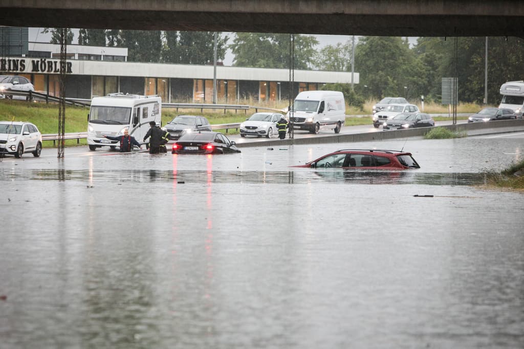 The Danger of Landslides Over - Long Queues Along E4