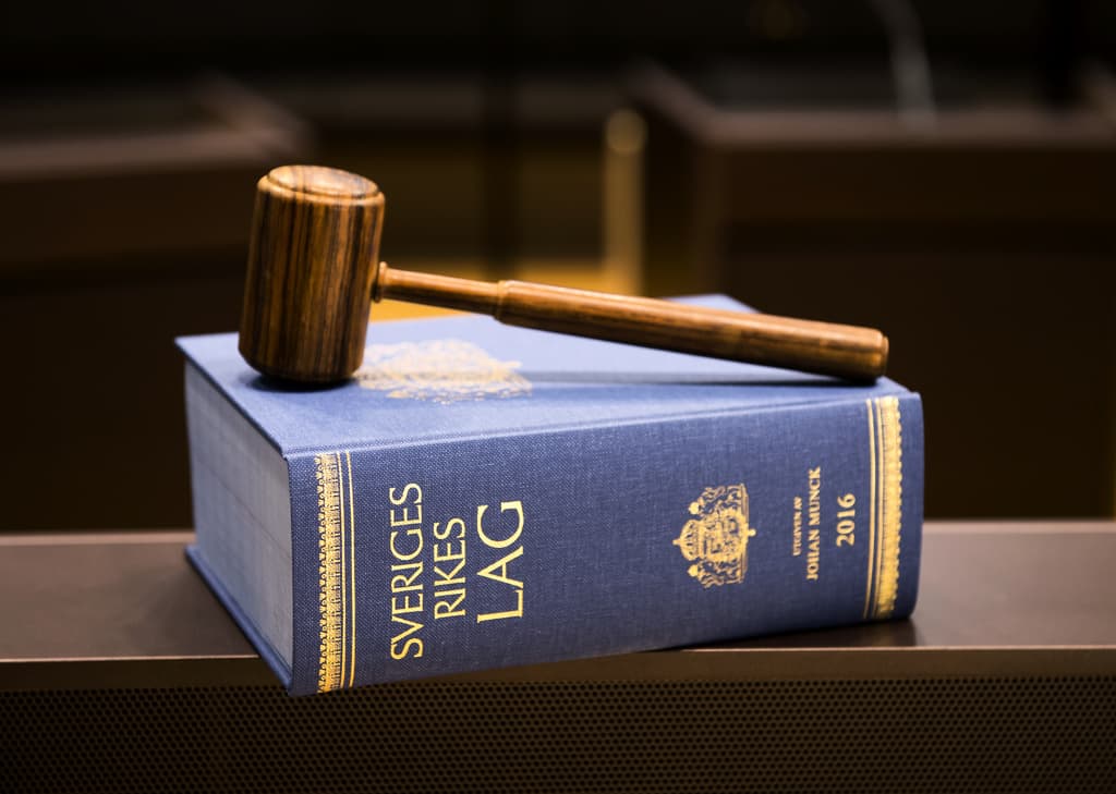 Raped disabled man – taxi driver sentenced