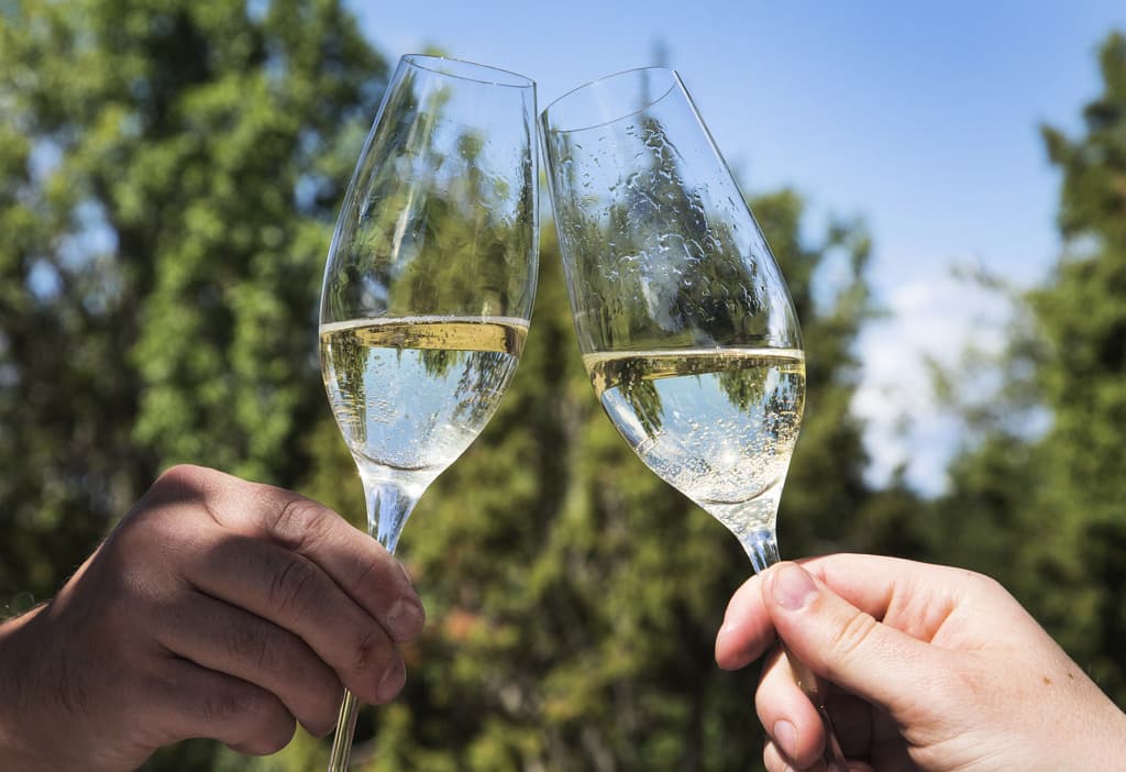 "Trend Break: The Craving for Bubbles Decreases"