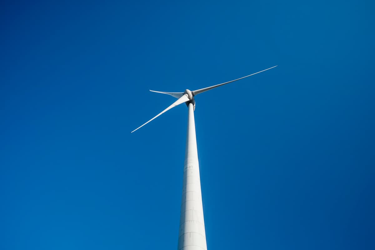 Man dies in elevator accident at wind turbine