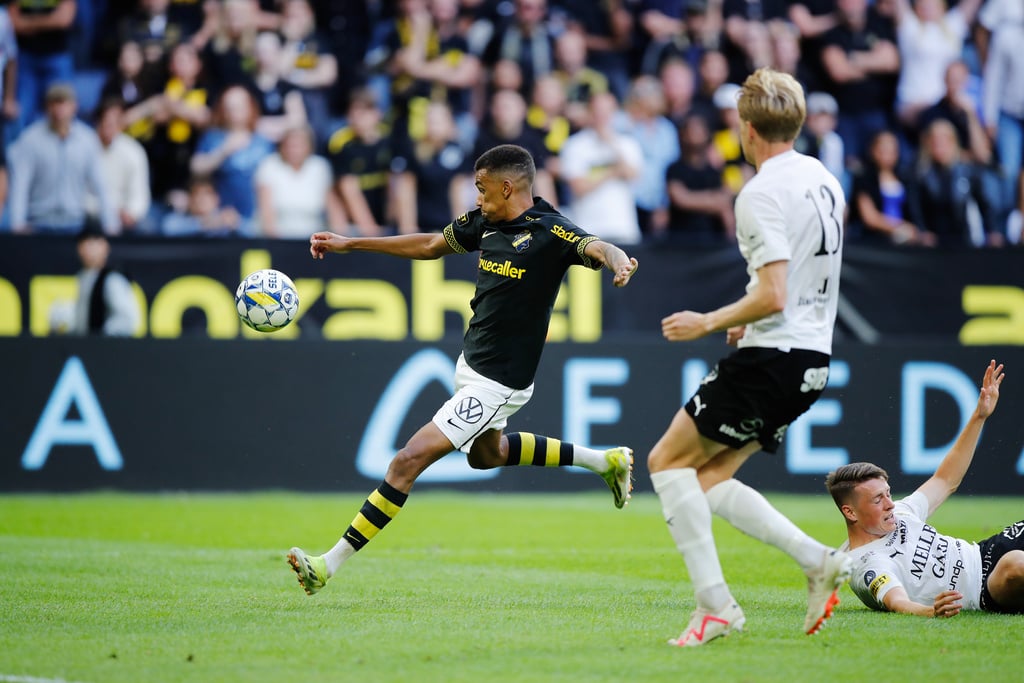Modesto's perfect strike saves AIK