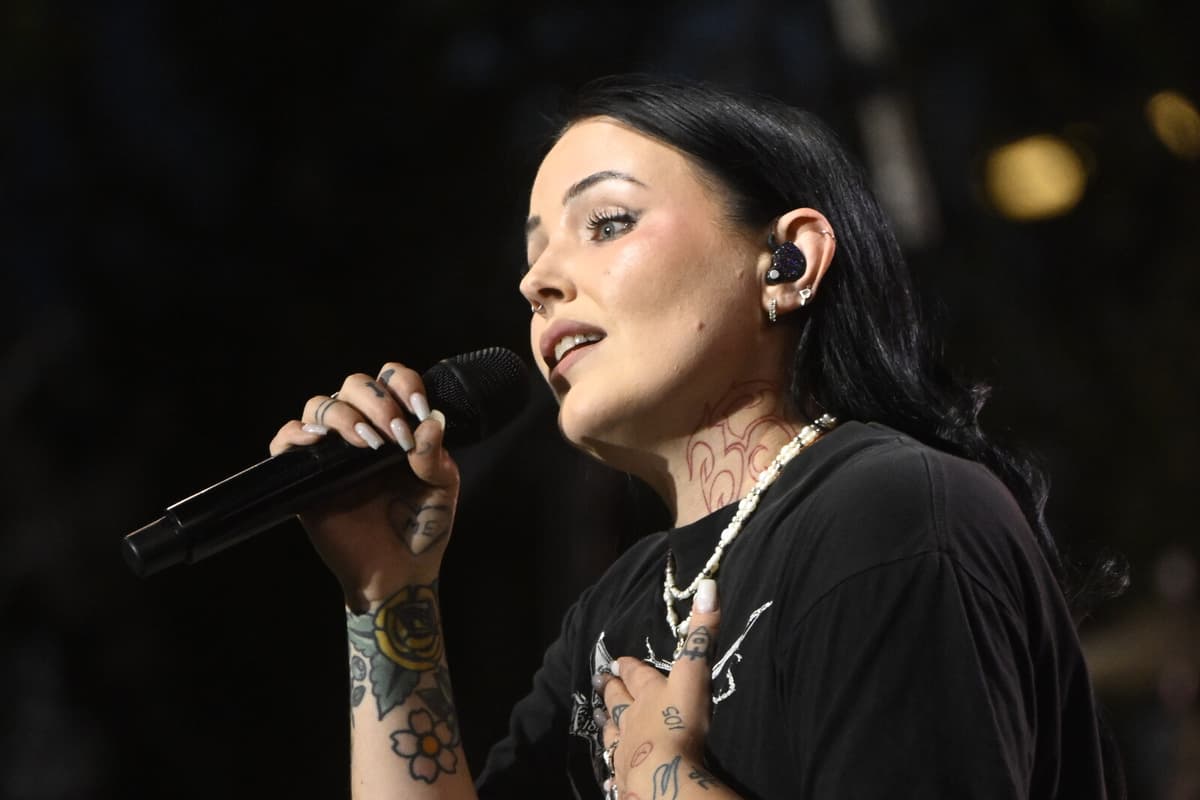 Miriam Bryant Embarks on a Club Tour