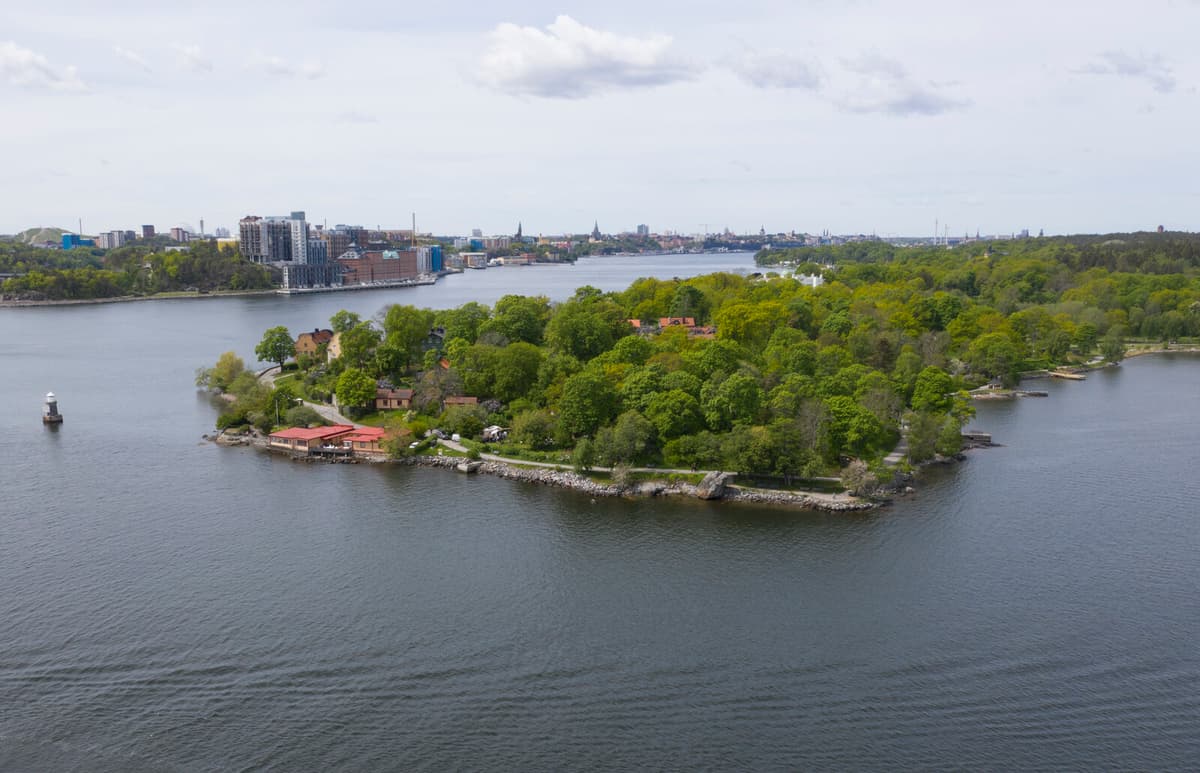 Opens for Eastern Link around Stockholm