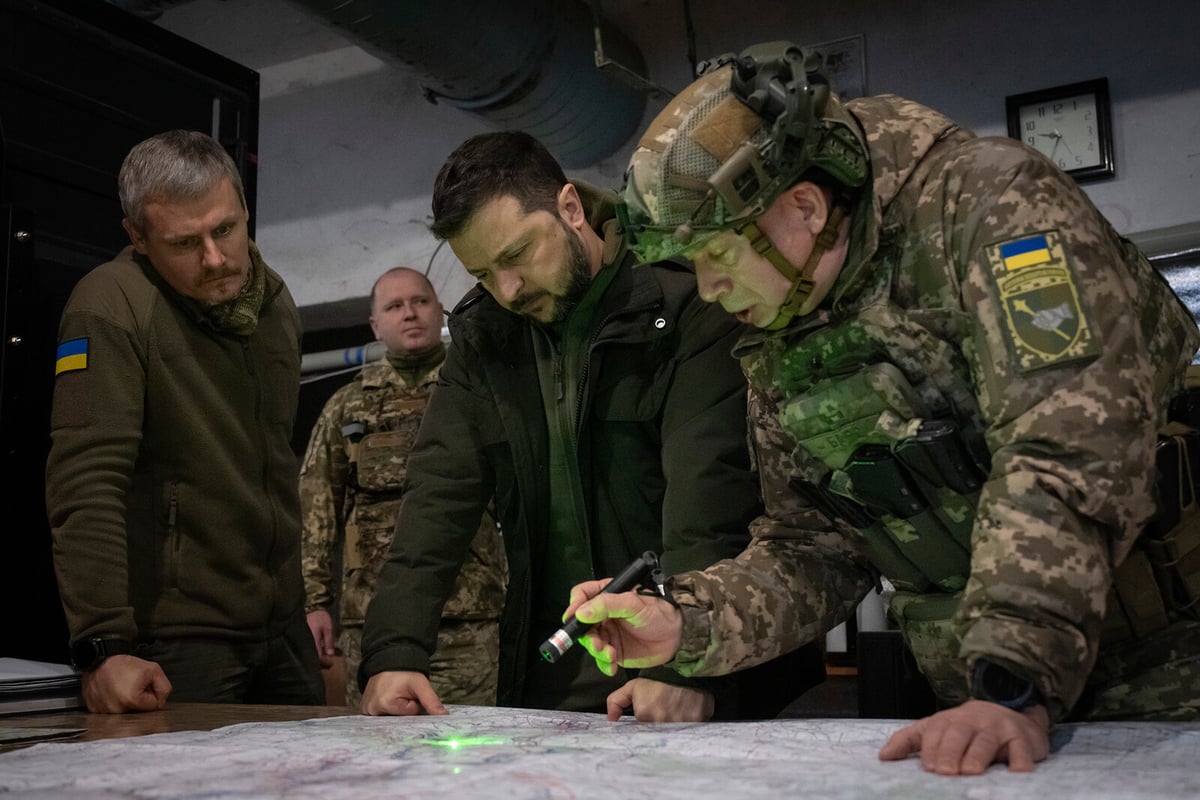 Russian forces advancing – Zelenskyj desperate