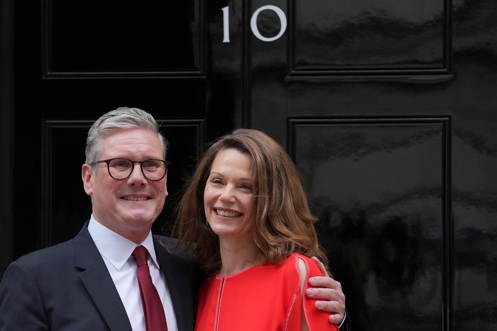 Starmer scraps plan to deport to Rwanda