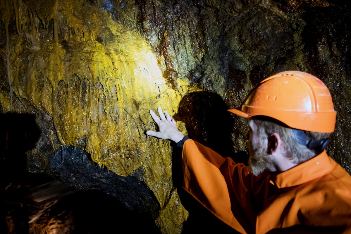 Green light for disputed graphite mine