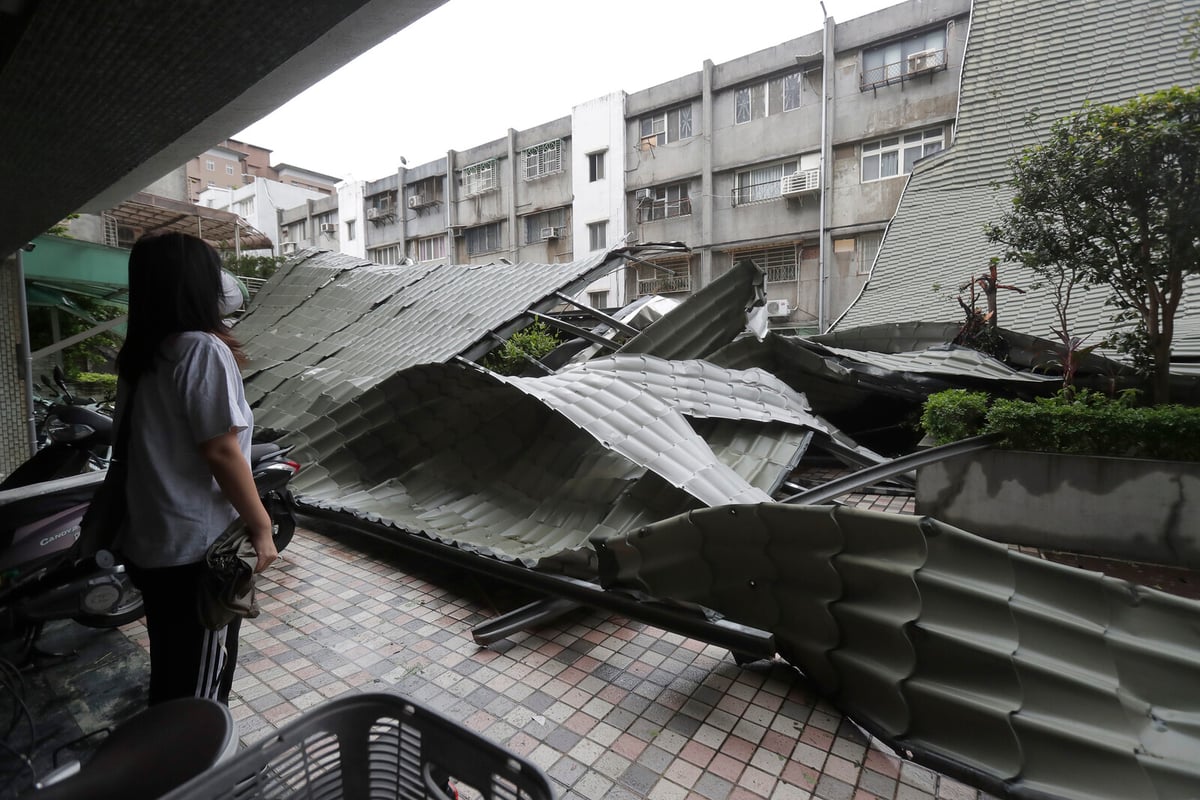 200,000 evacuated due to bad weather in Japan