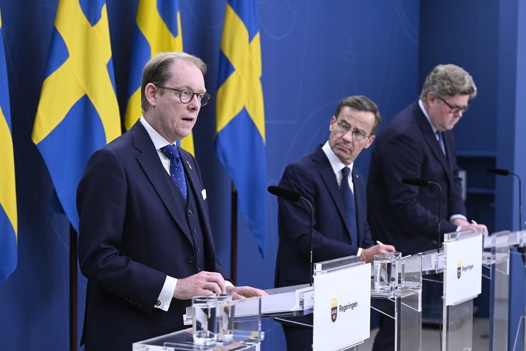 Kristersson: Has Done His Military Service with Honors