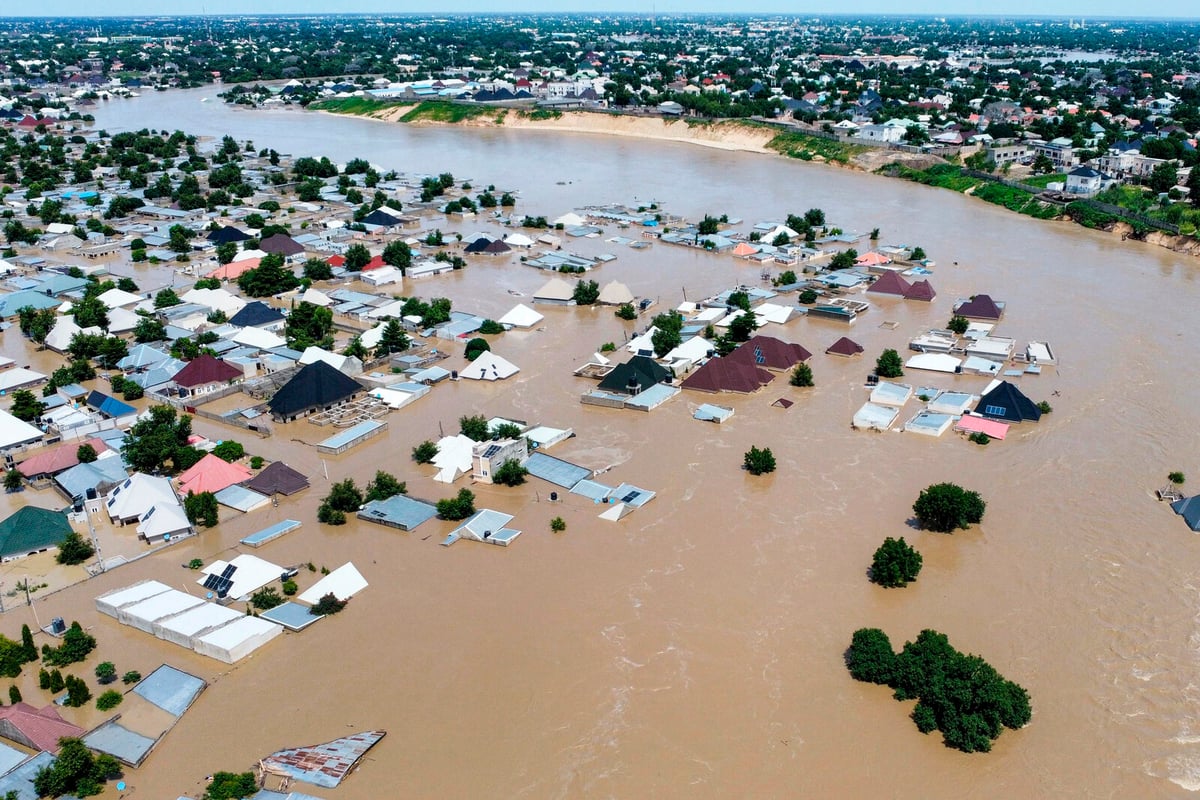 Over 1,000 dead in severe flooding