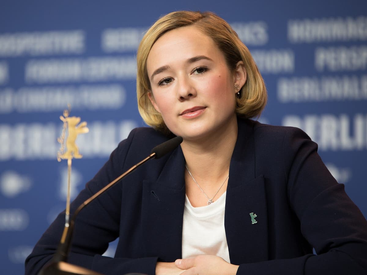 Cover image for Alba August