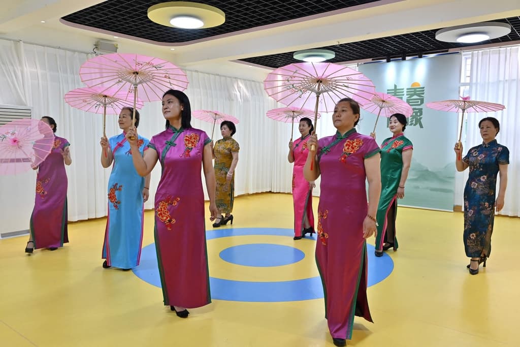 Childcare Crisis in China – Kindergartens Become Pensioner Centers