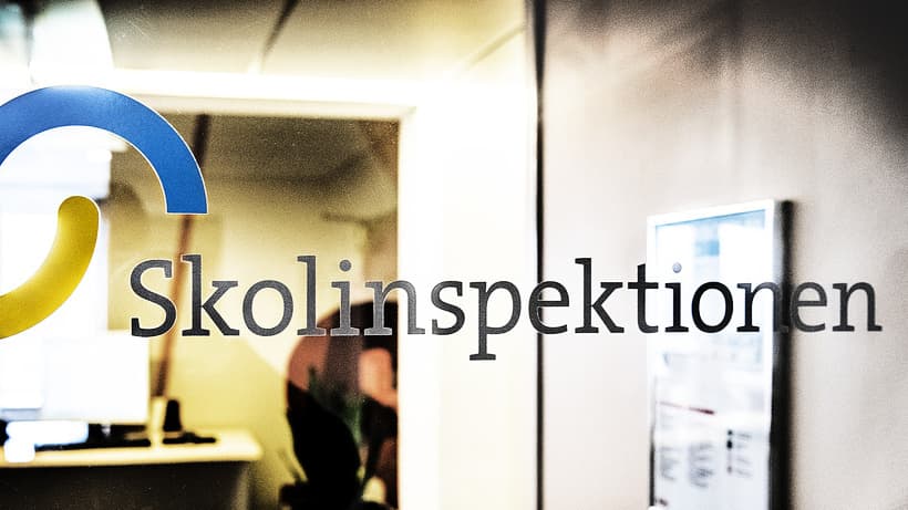 School risks fine for involuntary prayer