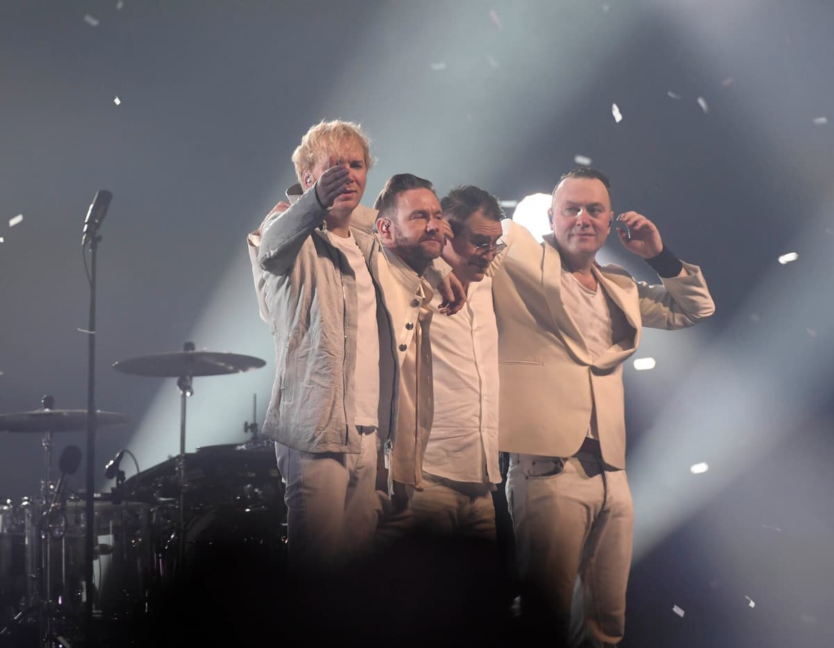 Three concerts with Kent became six