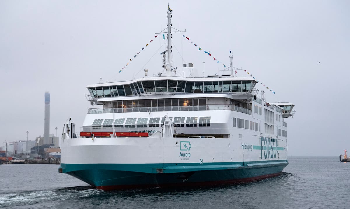 Ferry crashed into quay – departures cancelled