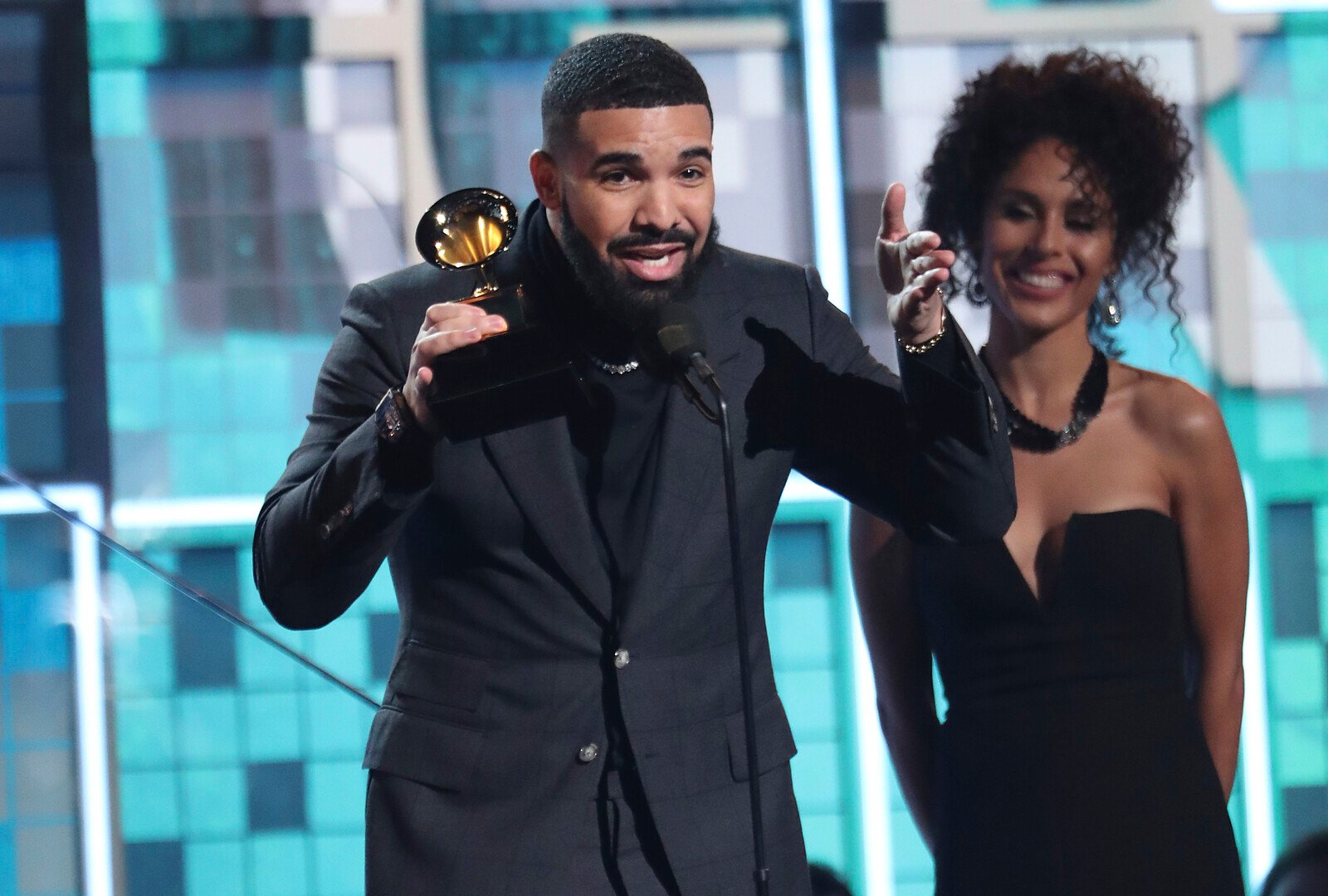 Drake Teases New Album, Promises It Will Be "A Slap"