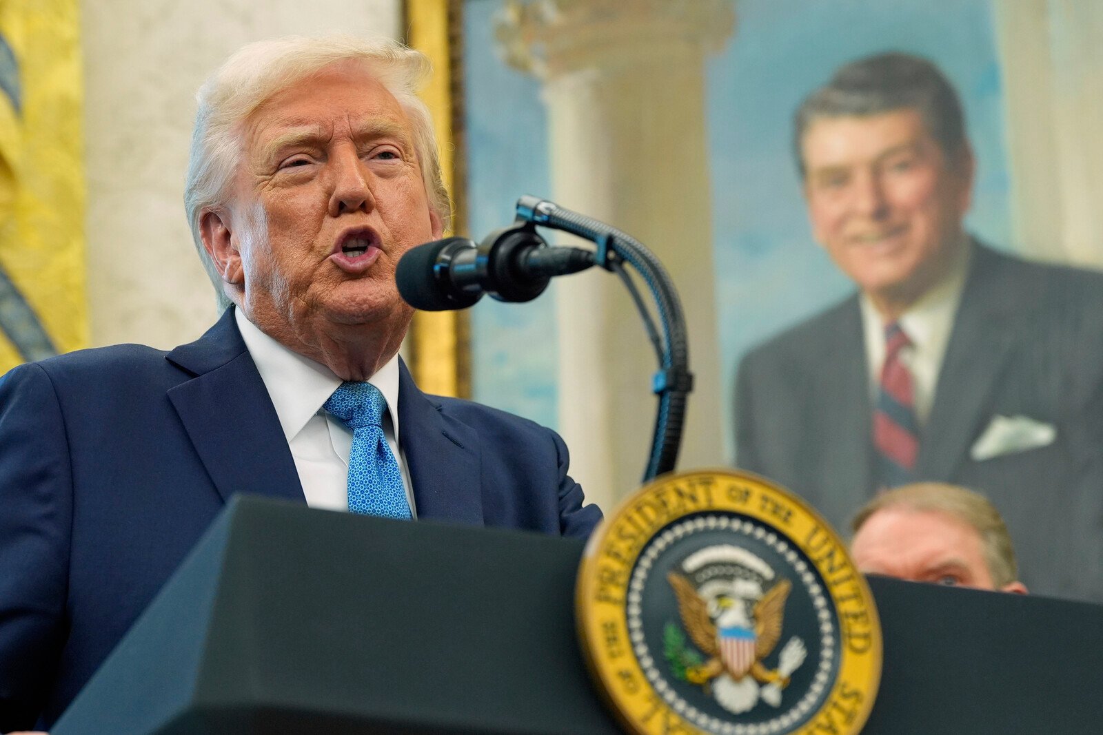 Trump Confirms No Plans to Dismiss Fed Chief Jerome Powell