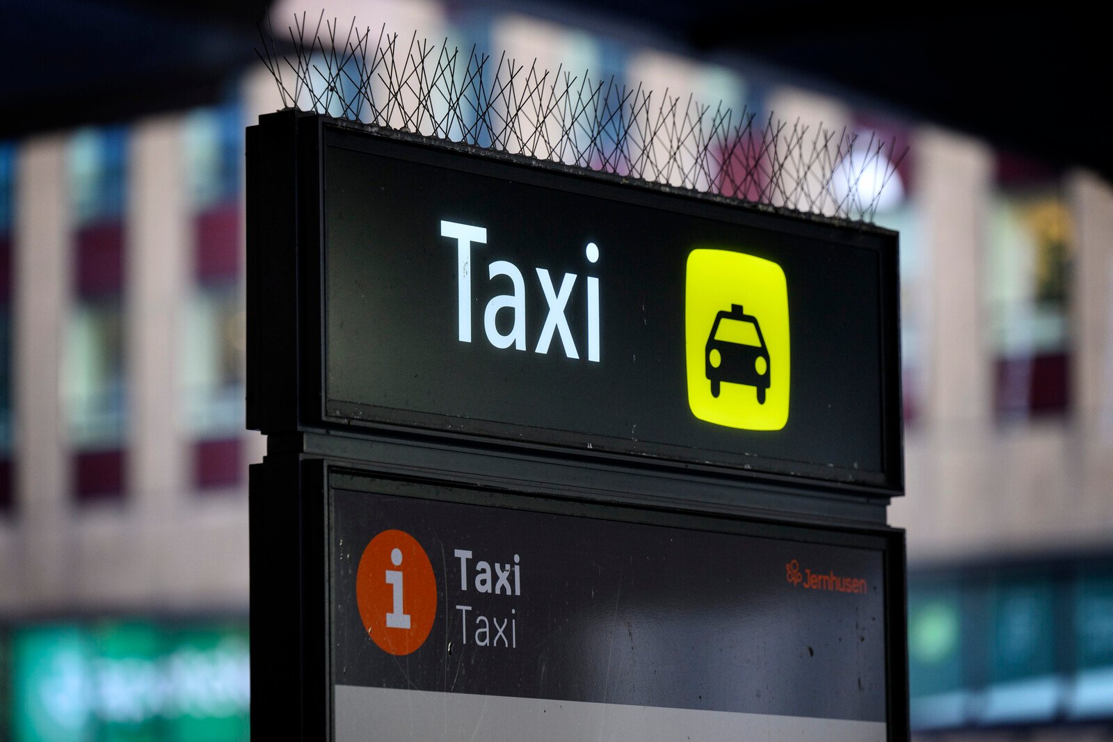 Taxi Drivers Lead in Speeding Violations Near Schools, Study Finds