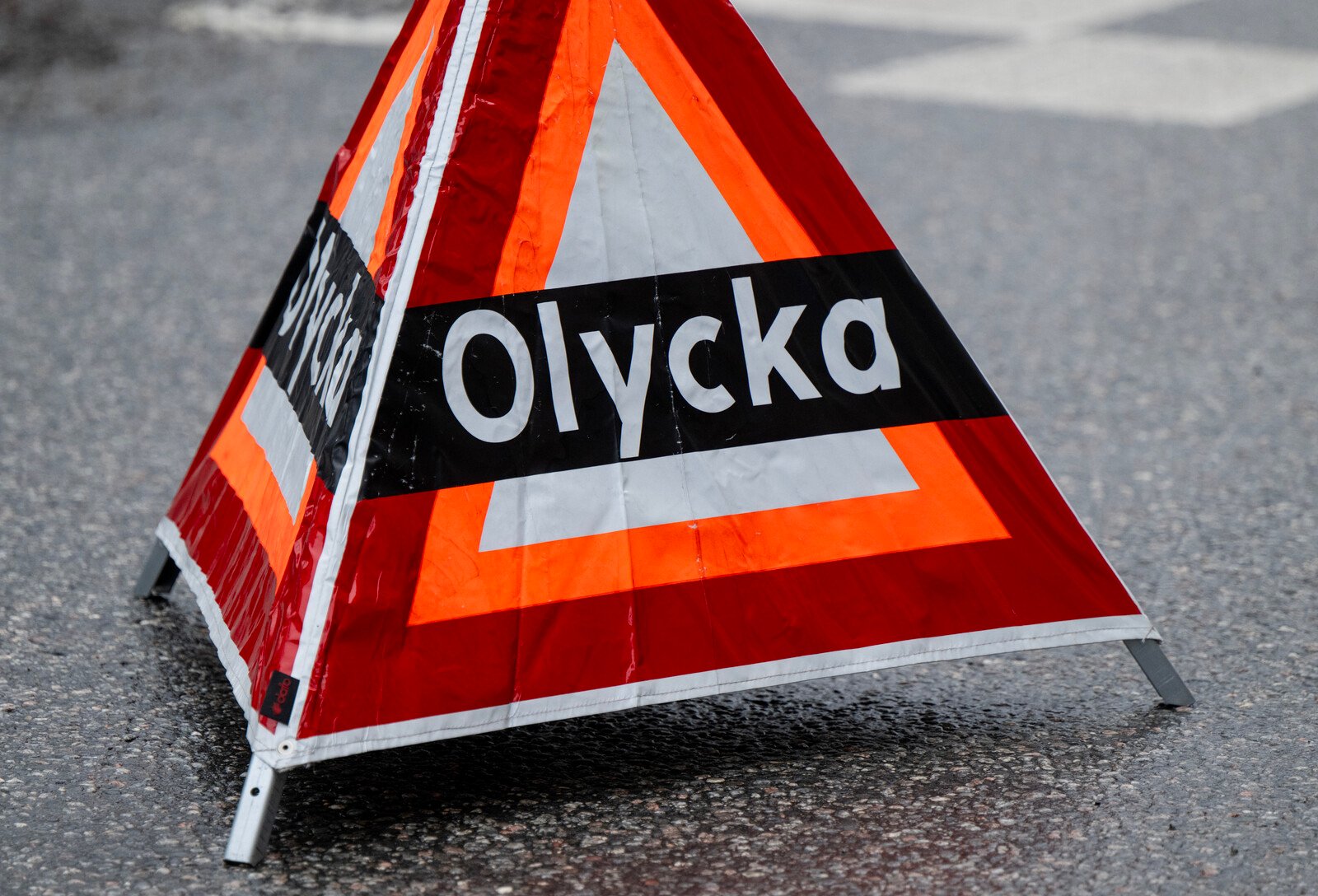 Elderly Woman Dies in Single-Car Accident in Västergötland