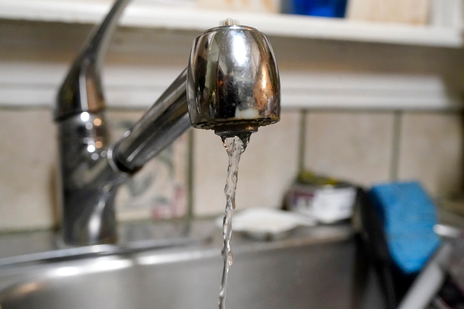 Two weeks without safe water