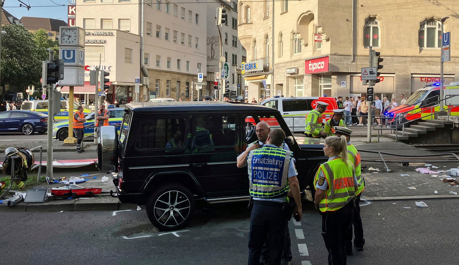 Several Injured After Car Hits Pedestrians in Stuttgart, Germany