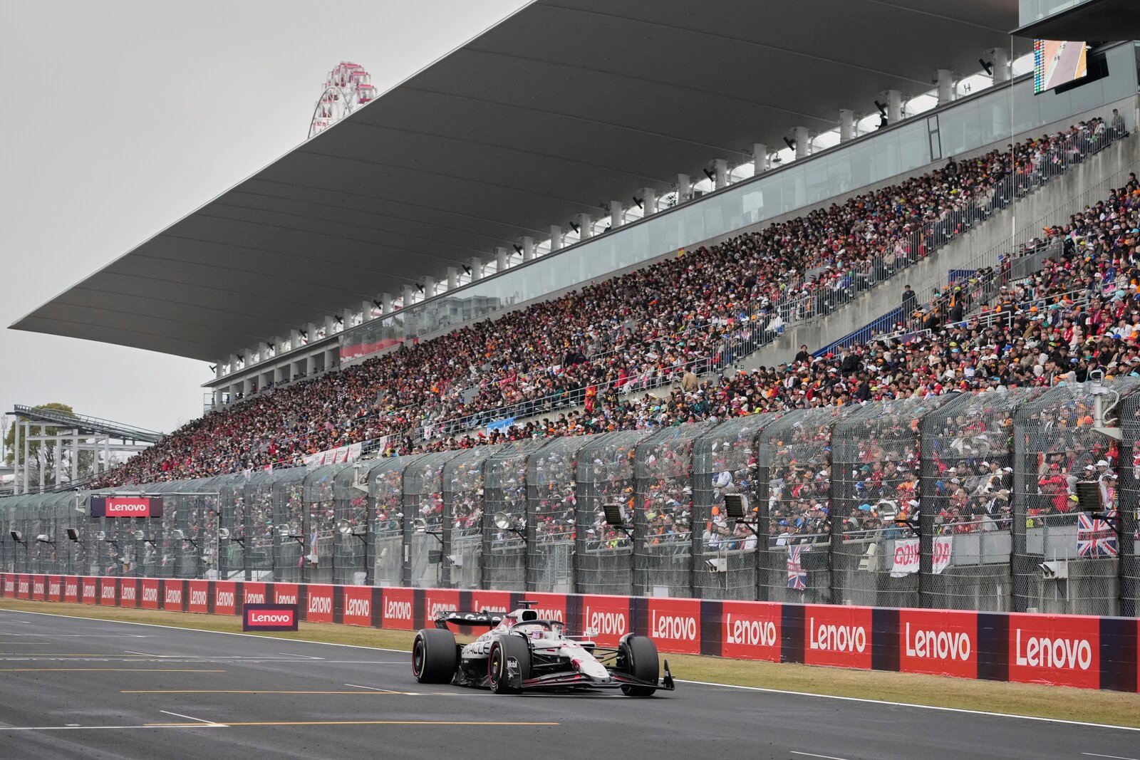 Verstappen Clinches First F1 Victory of the Season at Suzuka